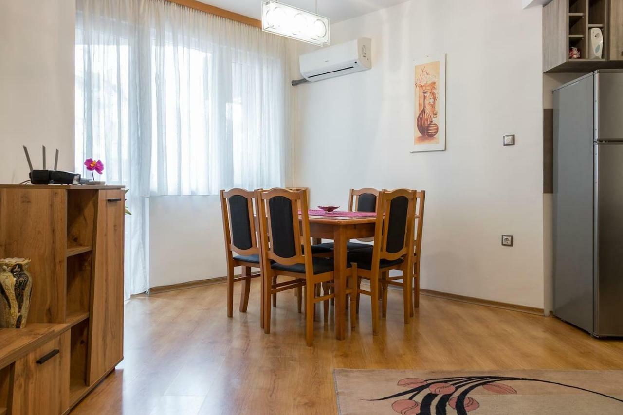 Glorious - 2-Bedroom Apartment Near Youth Hill By Flat Mаnager Plovdiv Exterior foto