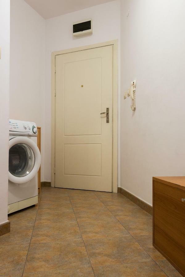 Glorious - 2-Bedroom Apartment Near Youth Hill By Flat Mаnager Plovdiv Exterior foto